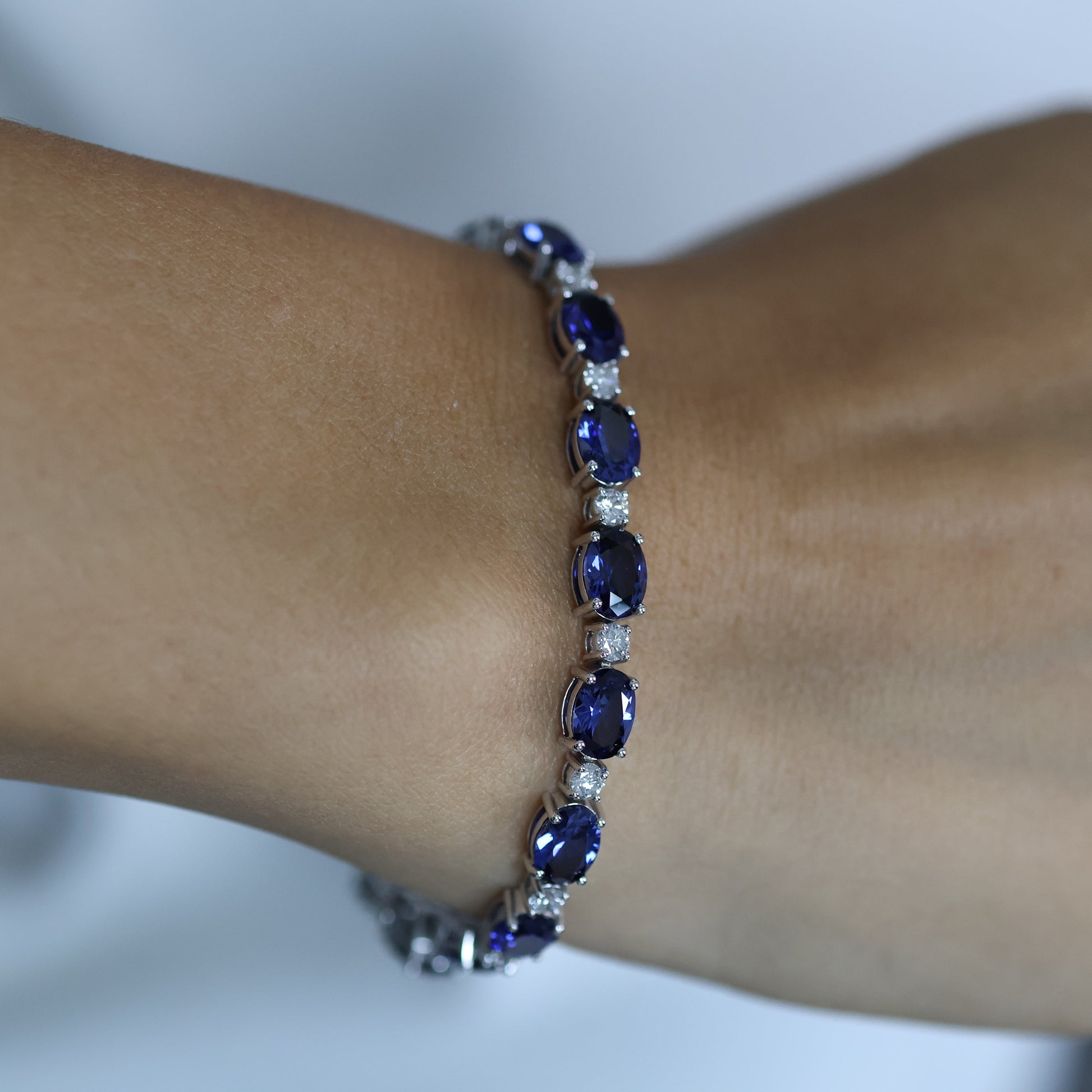 16.5 Ct Natural Diamond & Oval Cut Blue Lab Sapphire Stones Tennis Bracelet - Helodia Jewelry